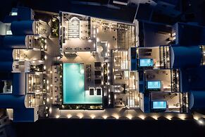 Alleys All-Suite Hotel & Spa