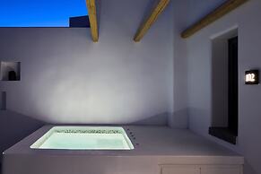 Alleys All-Suite Hotel & Spa