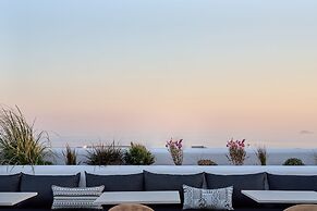 Alleys All-Suite Hotel & Spa