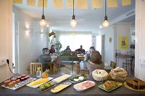 The Holy Cow - Hostel & Suites