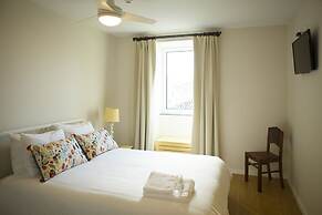The Holy Cow - Hostel & Suites