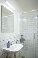 The Holy Cow - Hostel & Suites
