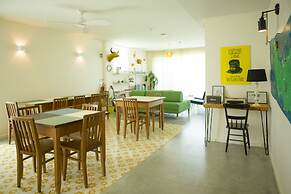 The Holy Cow - Hostel & Suites
