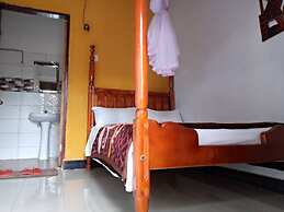 Trinity Motel Entebbe