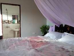 Trinity Motel Entebbe