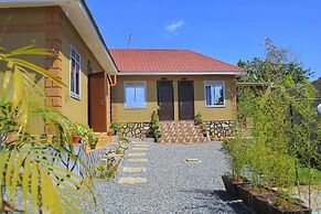 Trinity Motel Entebbe