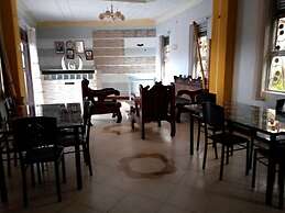 Trinity Motel Entebbe