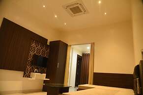 Hotel Pushpak Satara