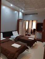 Hotel Pushpak Satara