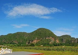 Casa Marrero y MuNy VINALES