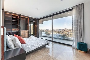 7 Deluxe - Seductive Style and Serenity