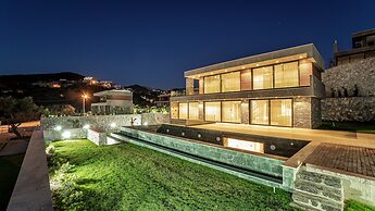 7 Deluxe - Seductive Style and Serenity