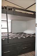 Great Blue Resorts - Cherry Beach Resort