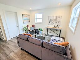 Great Blue Resorts - McCreary's Beach