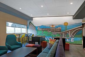 Tru by Hilton Knoxville West Turkey Creek