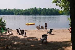 Great Blue Resorts - Lantern Bay Resort