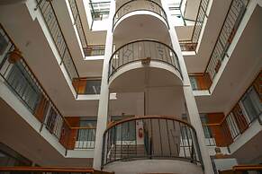 Hotel Del Prado Hometown