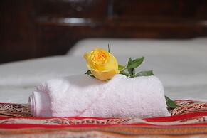 Hotel Del Prado Hometown