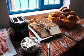 Hotel Del Prado Hometown