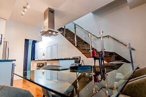 Designer Luxury 3 Bedroom Townhouse