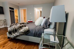 Designer Luxury 3 Bedroom Townhouse