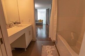 Designer Luxury 3 Bedroom Townhouse