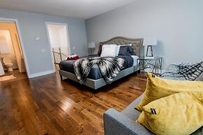 Designer Luxury 3 Bedroom Townhouse