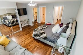 Designer Luxury 3 Bedroom Townhouse