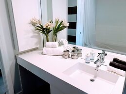 Designer Luxury 3 Bedroom Townhouse