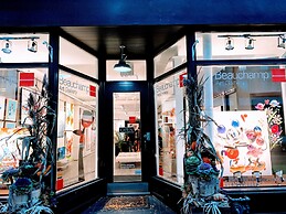 Designer Luxury 3 Bedroom Townhouse