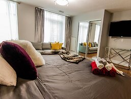 Designer Luxury 3 Bedroom Townhouse