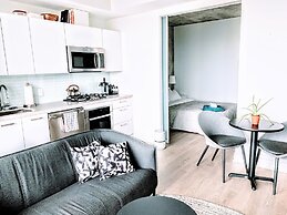 Queen St West Designer Executive Suites
