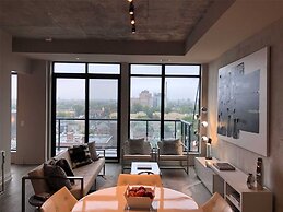 Queen St West Designer Executive Suites