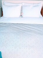 Queen St West Designer Executive Suites