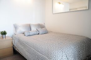 City Place 2 BDRM Downtown with Parking