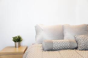 City Place 2 BDRM Downtown with Parking