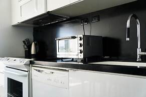 City Place 2 BDRM Downtown with Parking