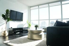 City Place 2 BDRM Downtown with Parking