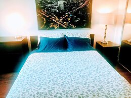 Room near Blue Jays CN Tower