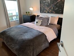 Room near Blue Jays CN Tower