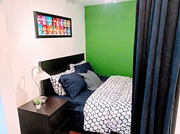 Room near Blue Jays CN Tower