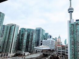 Room near Blue Jays CN Tower
