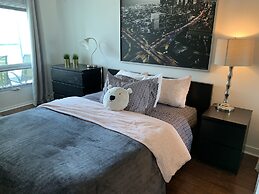 Room near Blue Jays CN Tower