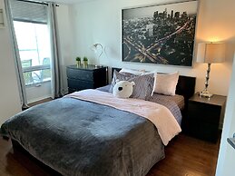 Room near Blue Jays CN Tower