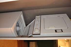 Room near Blue Jays CN Tower