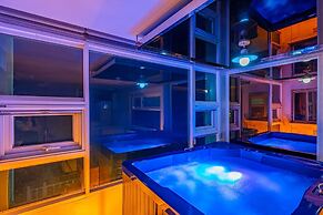 Pohang Pinewave Sea & Spa Pension