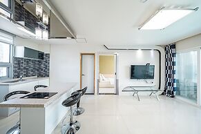 Pohang Pinewave Sea & Spa Pension