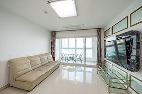 Pohang Pinewave Sea & Spa Pension