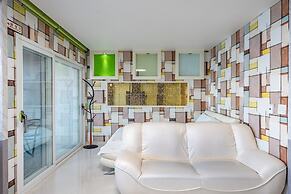 Pohang Pinewave Sea & Spa Pension