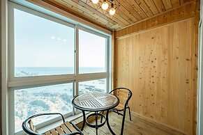 Pohang Pinewave Sea & Spa Pension